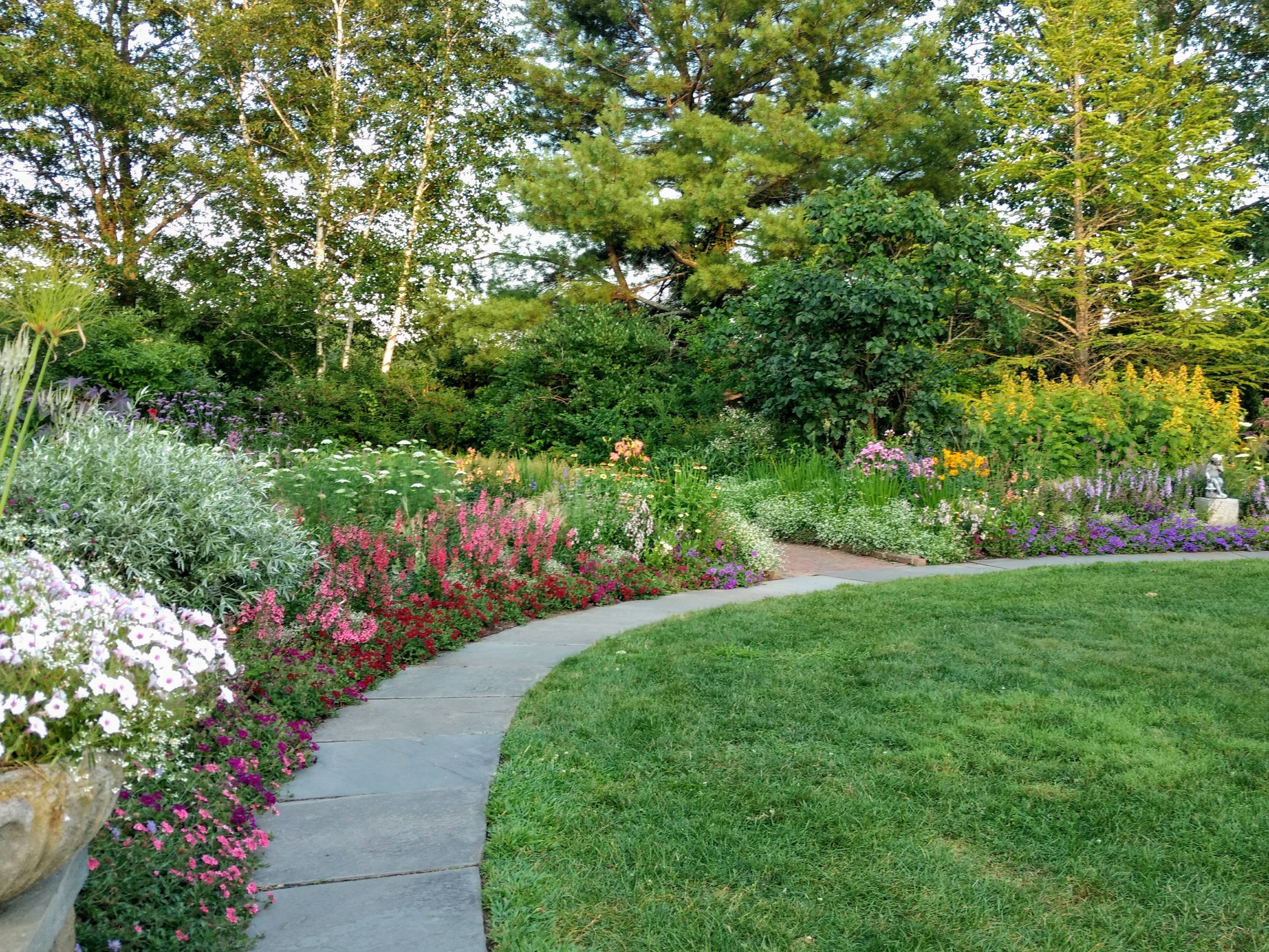 Благоустройство участка частного дома в Альметьевске и Республике Татарстан
